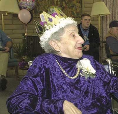 Grande dame of mh dies at 100