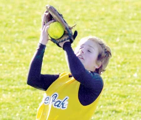 Acorns lose tough one in 9