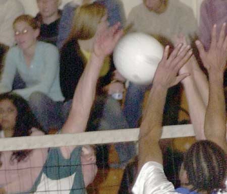 LO takes over first place