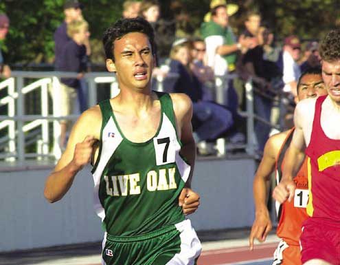 Two LO tracksters finish up in CCS