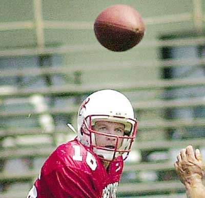 Barnstormers advance