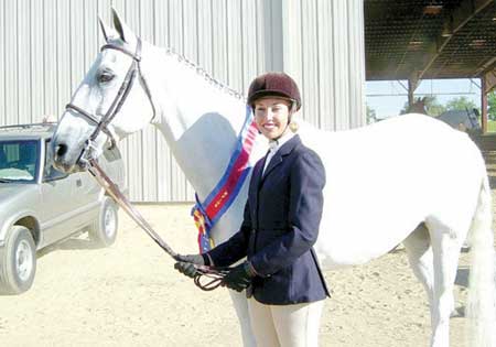 LO grad and horse shine in 4-H state competition