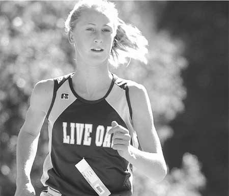 Live Oak High’s Jones competes at Footlocker western regionals
