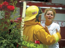 Defense leads the charge for Live Oak over Oak Grove, 44-32