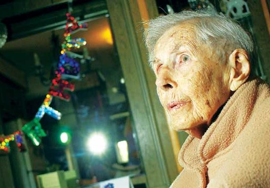 Bulldogs end hard-hitting first week of fall camp today; star lineman ruled ineligible