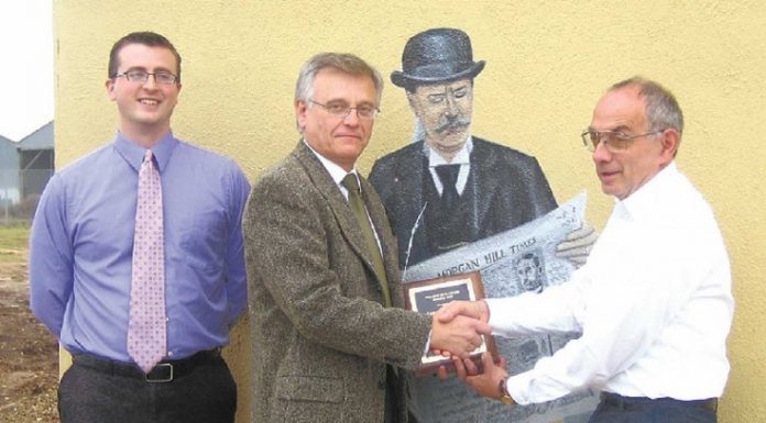 Lynn Liebschutz Has His Heart in Volunteering