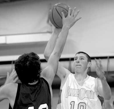 Acorns Headed into Playoffs; Bulldogs Wrap Up TCAL play