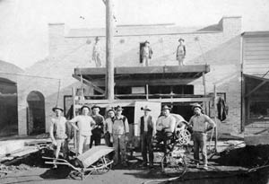 Behind a veteran O-line, LO’s running game ready for launch