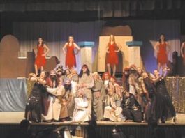 Joseph and the Amazing Technicolor Dreamcoat