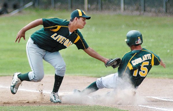 Villafuerte Returns, Helps Alumni Win