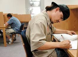 CalWORKs Helps Students Find Jobs