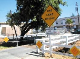 Neighbors Urge City to ‘Go Slow’ on Bridge Parking