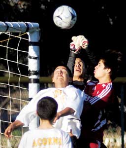 Prep roundup: Acorns lose on controversial goal