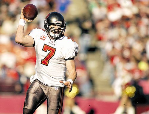 Updated: Garcia signs with Raiders