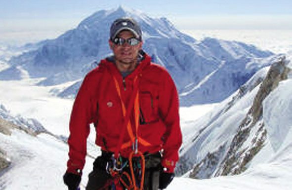 Injured vet tops Mt. McKinley