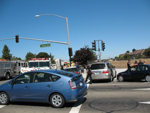 Three-car accident backs up traffic on Dunne