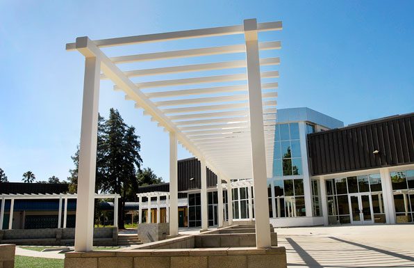 LO theater contractors faulted on 35 counts