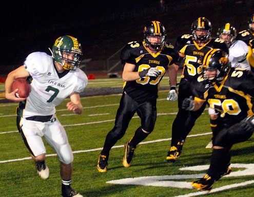 Terra Nova stuns upset-minded Acorns, 28-24