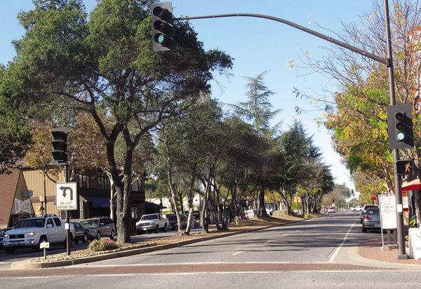 Widen Monterey Road median?