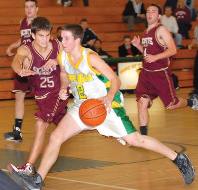 TUESDAY ROUNDUP: LO boys drop opener in hoops; local girls soccer teams move to 1-0