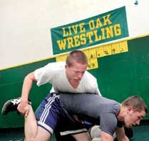 LO WRESTLING PREVIEW: The road to state