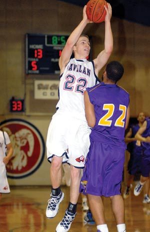 MEN’S BASKETBALL: Rams fall to first-place Jags, 92-60