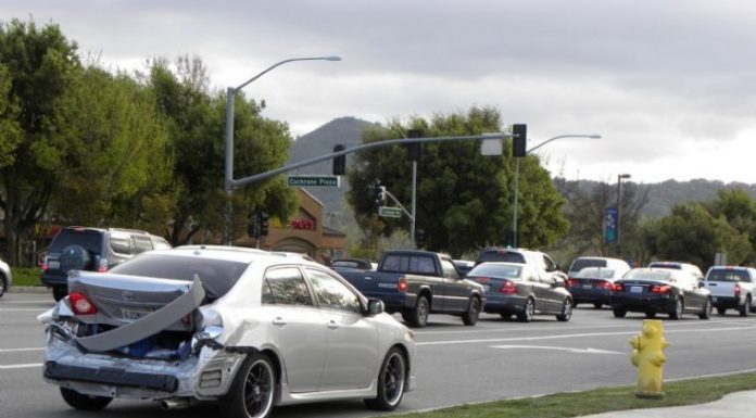 Cars pull onto Cochrane after U.S. 101 accident