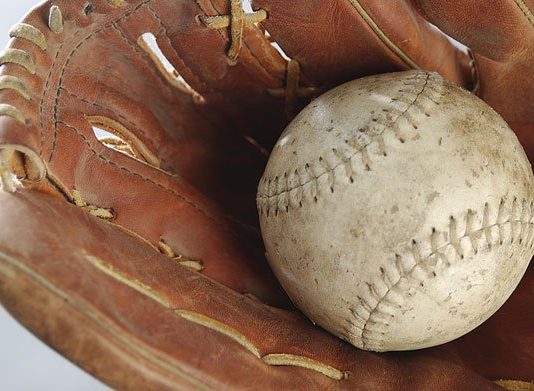 SOFTBALL FRIDAY: Acorns still in good shape after loss; Bulldogs improve to 7-5