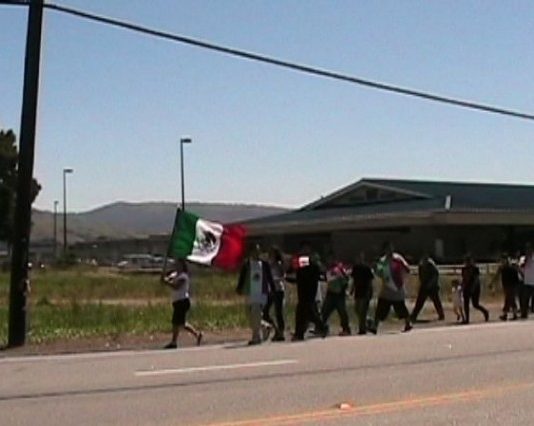 Hispanic students leave school, march to show support for Mexico