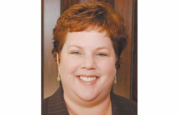 Lee announces run for mayor