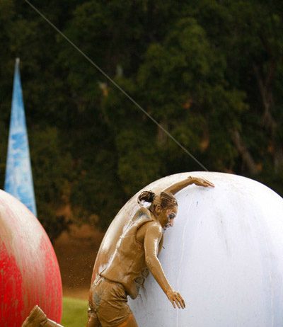 Local cop competes on “Wipeout”