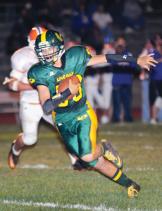 FOOTBALL: Saints score in final minute to stun Live Oak 35-28