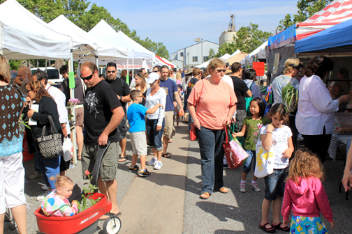 Farmers’ market opens