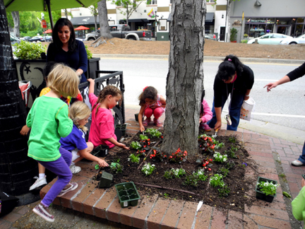 Girl Scouts help make downtown beautiful