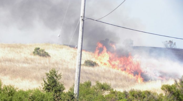 UPDATED: Brush fire 30 percent contained