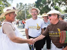 Near record crowds flock to garlicky goodness