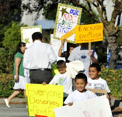 Update: MHUSD protesters plan to return this afternoon