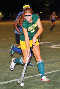 FIELD HOCKEY: With win over Gilroy, Acorns starting to see the light