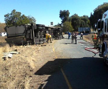 Semi overturns, shuts down U.S. 101 on-ramp
