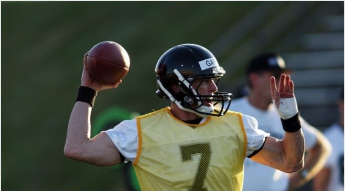 Former 49ers quarterbacks say Smith can’t be reason his team loses