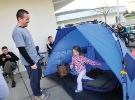 Parents already lined up for kinder registration