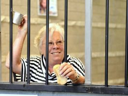 Playing prisoner for a good cause