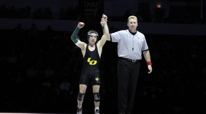 Wrestling: Live Oak’s Locsin wins Reno TOC championship