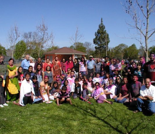 South County Indians celebrate annual ‘Holi’ festival of colors