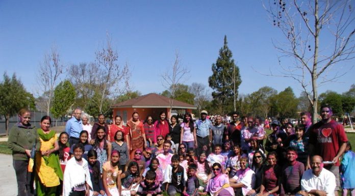 South County Indians celebrate annual ‘Holi’ festival of colors