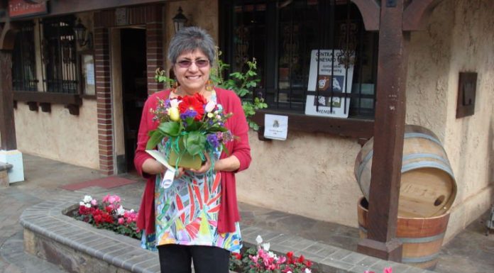 Lourdes Robledo named ‘Teacher of the Year’