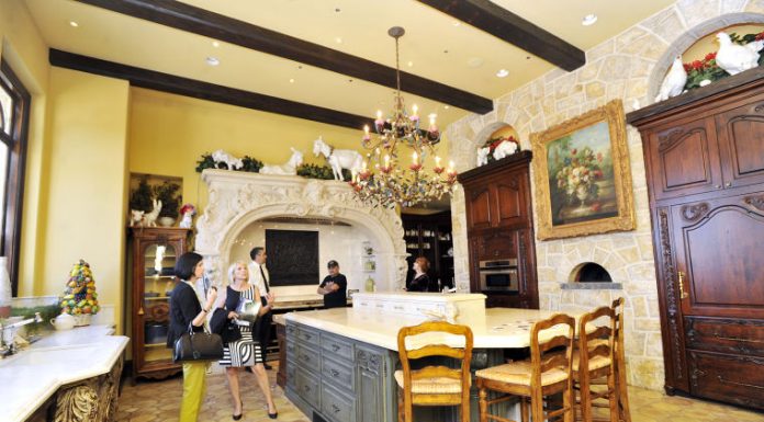 Shipley Mansion still for sale