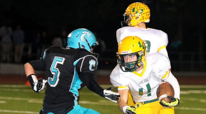 It wasn’t pretty, but Live Oak wraps up Santa Teresa title with 35-26 win