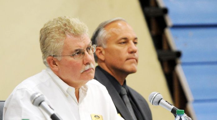 MHUSD trustees irked by proposed cell phone ban policy