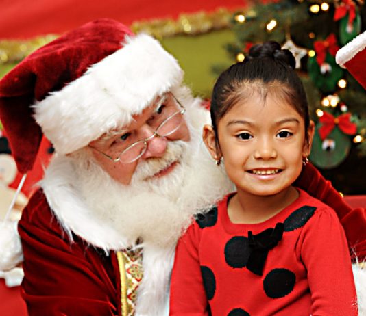 Santa Visits Gavilan